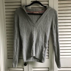 🟢 Old Navy Grey Hooded Sweater